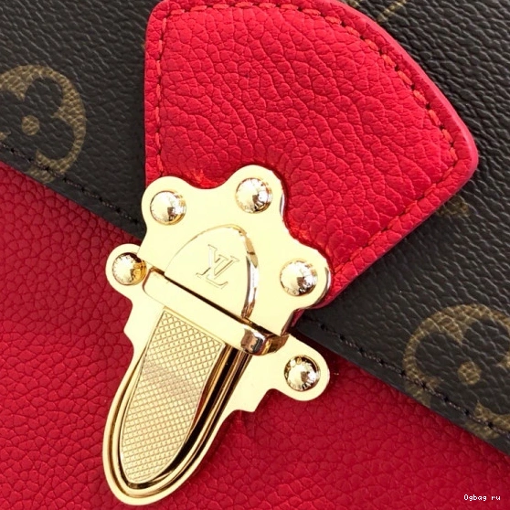 VICTOIRE Louis Vuitton 0718